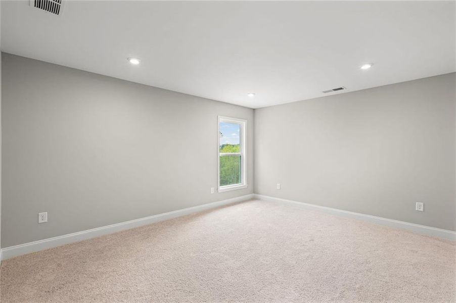 Spacious, unfurnished interior of a new home in Twin Lakes, Hoschton (Image 35). Spacious, unfurnished interior of a new home in Twin Lakes, Hoschton (Image 35).
