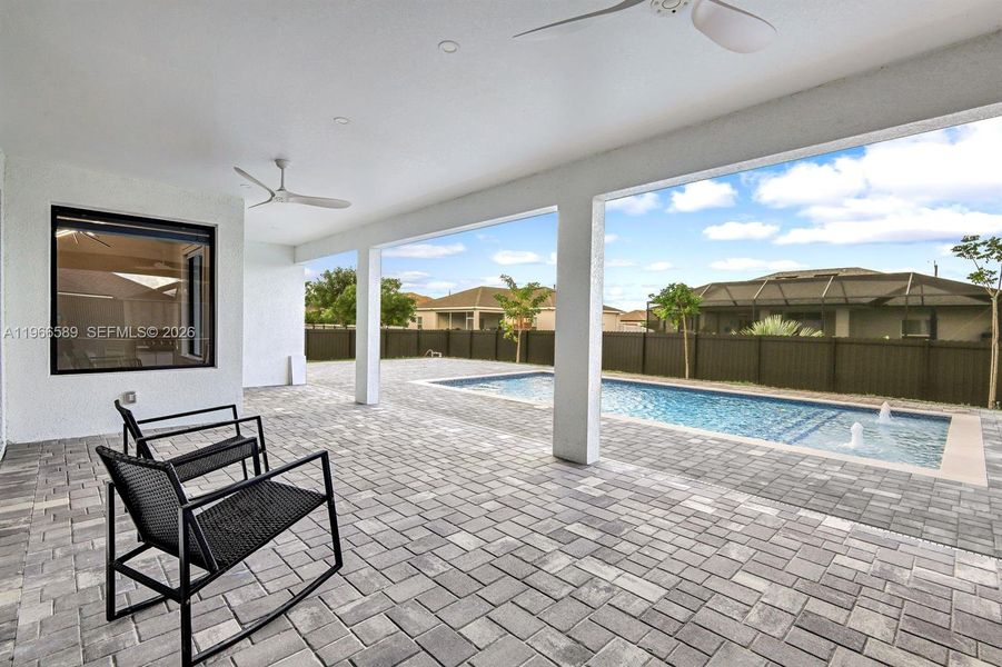Exterior details and patio area of a home in , Cape Coral (Image 3).