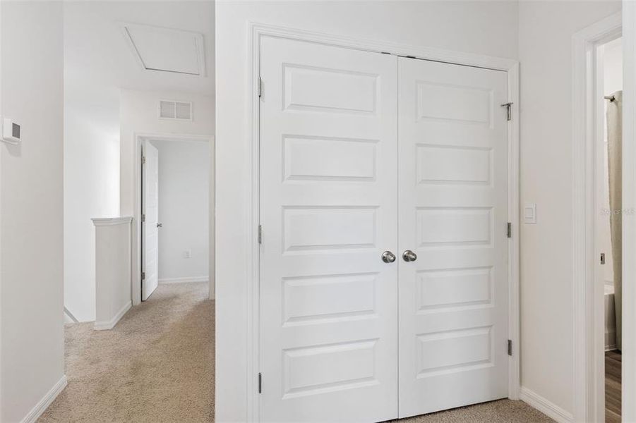 Spacious, unfurnished interior of a new home in Danbury at Ridgewood Lakes, Davenport (Image 17). Spacious, unfurnished interior of a new home in Danbury at Ridgewood Lakes, Davenport (Image 17).