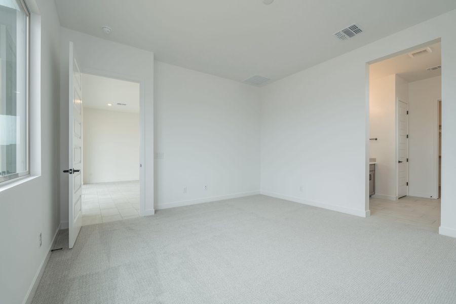 Spacious, unfurnished interior of a new home in Soleo, San Tan Valley (Image 12). Spacious, unfurnished interior of a new home in Soleo, San Tan Valley (Image 12).