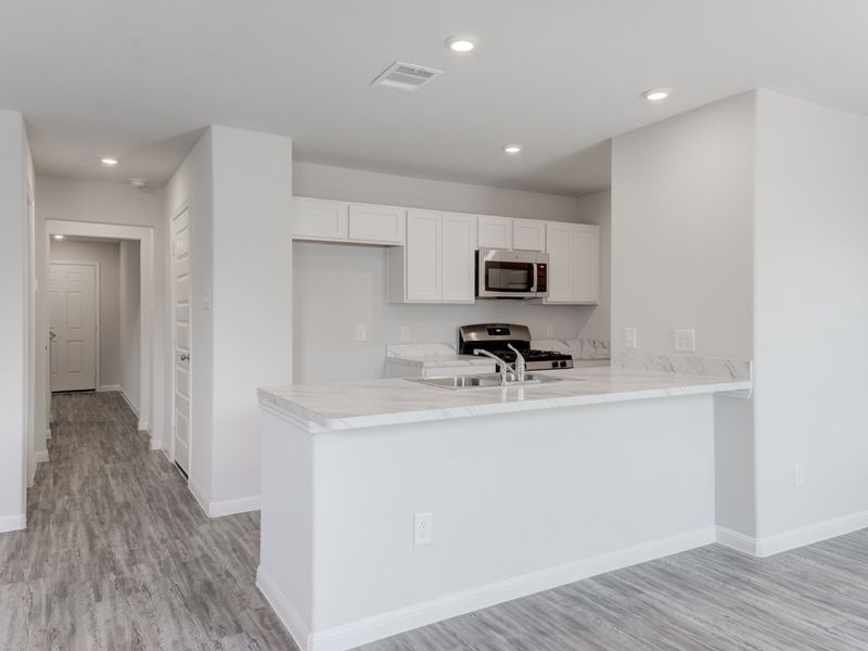 Representative furnished interior of a home built from the Everglades by National HomeCorp in Forest Ridge, Edgefield (Image 6).