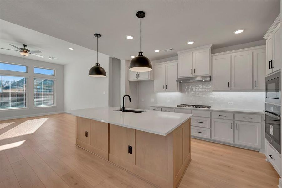 Furnished interior view inside a new home in Mantua Point Classics, Van Alstyne (Image 18).