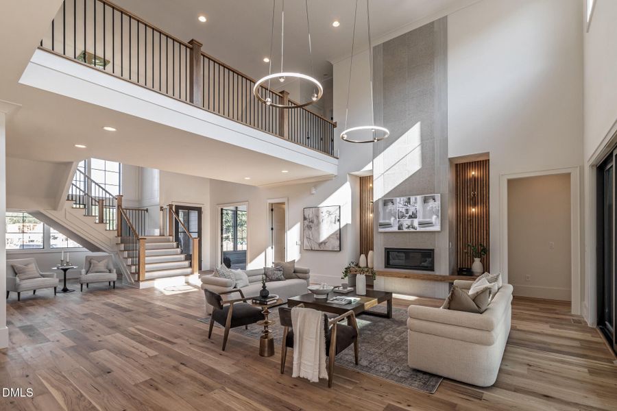 200_MEADOW_WALK_DR_INTERIOR_13 200_MEADOW_WALK_DR_INTERIOR_13