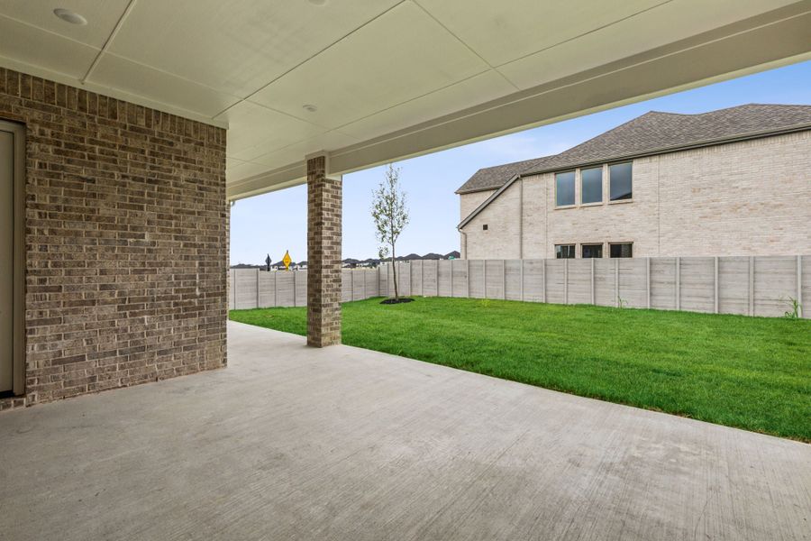 Representative exterior details of a home built from the Denali by Centre Living Homes in Painted Tree Lakeside, McKinney (Image 23).