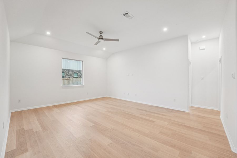 Spacious, unfurnished interior of a new home in Crosswinds, Kyle (Image 18). Spacious, unfurnished interior of a new home in Crosswinds, Kyle (Image 18).
