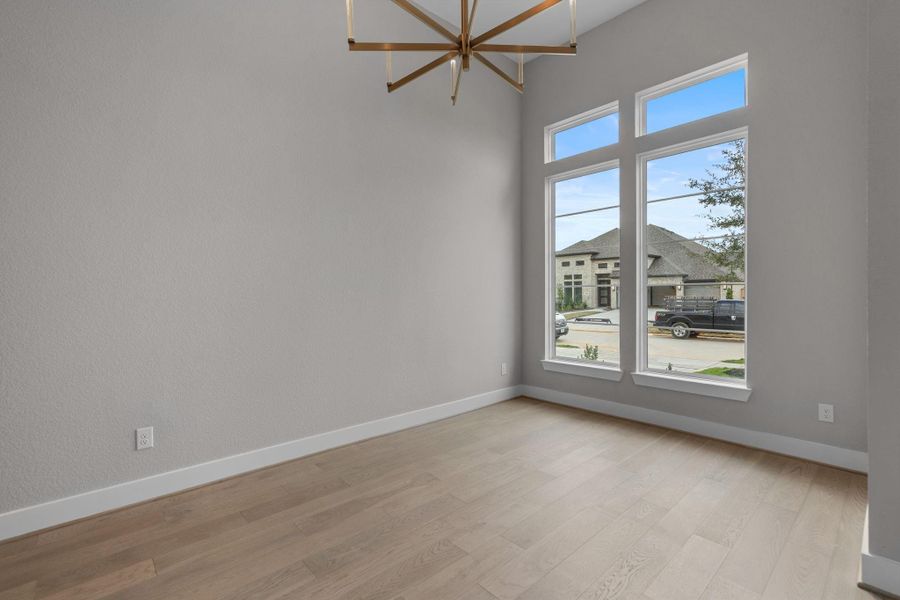 Spacious, unfurnished interior of a new home in Elyson 45' & 70', Katy (Image 22).