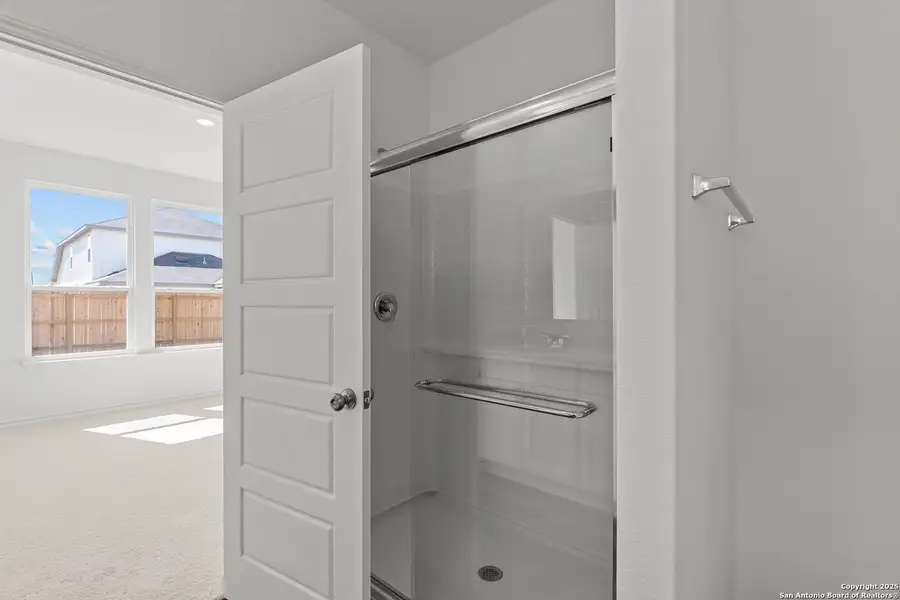 Furnished interior view inside a new home in The Overlook at Creekside, New Braunfels (Image 6).