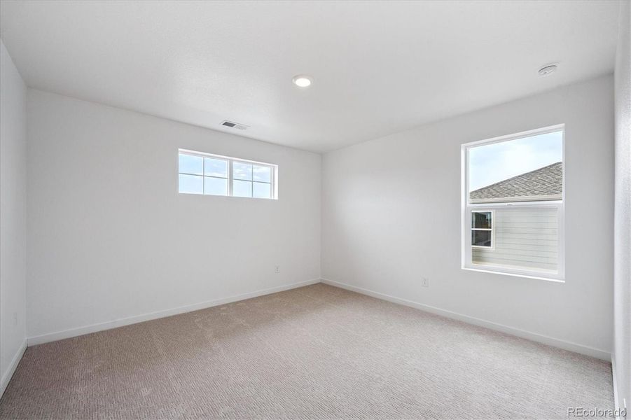 Spacious, unfurnished interior of a new home in Timberleaf, Thornton (Image 20).