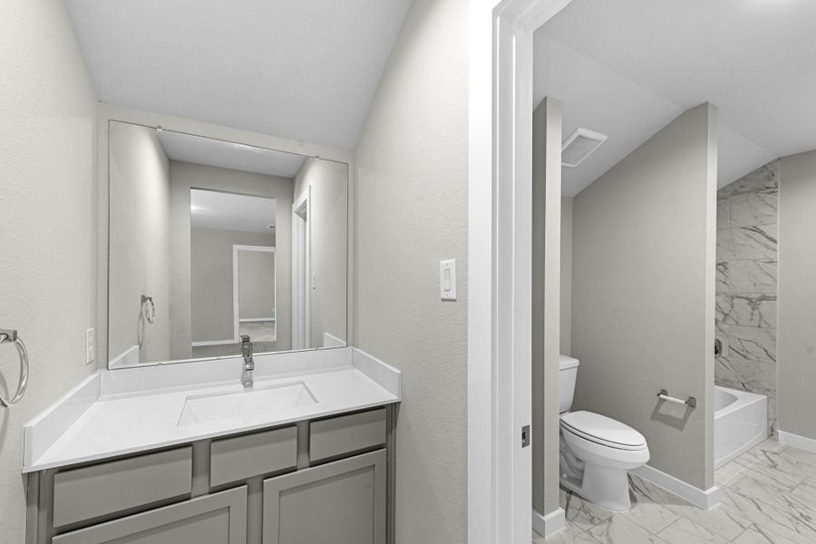 Furnished interior view inside a new home in Beacon Hill, Waller (Image 12).