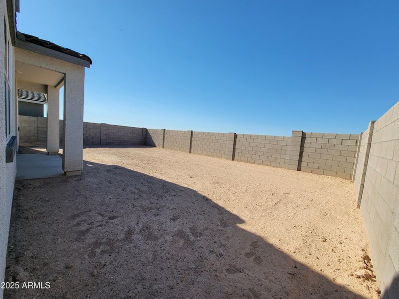 1000058205 1000058205