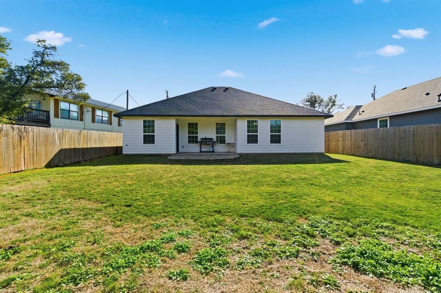 Exterior details and patio area of a home in , Granbury (Image 20).