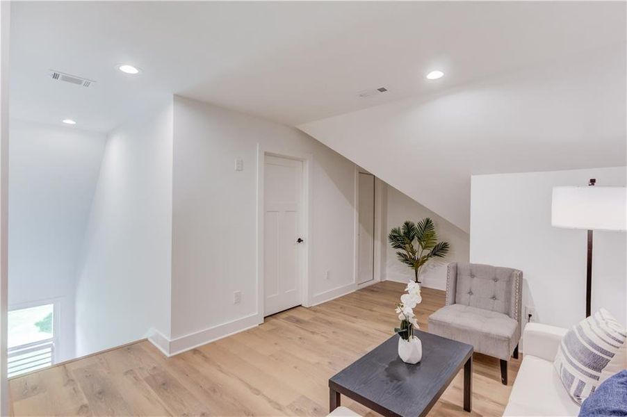 Furnished interior view inside a new home in , Jefferson (Image 13).