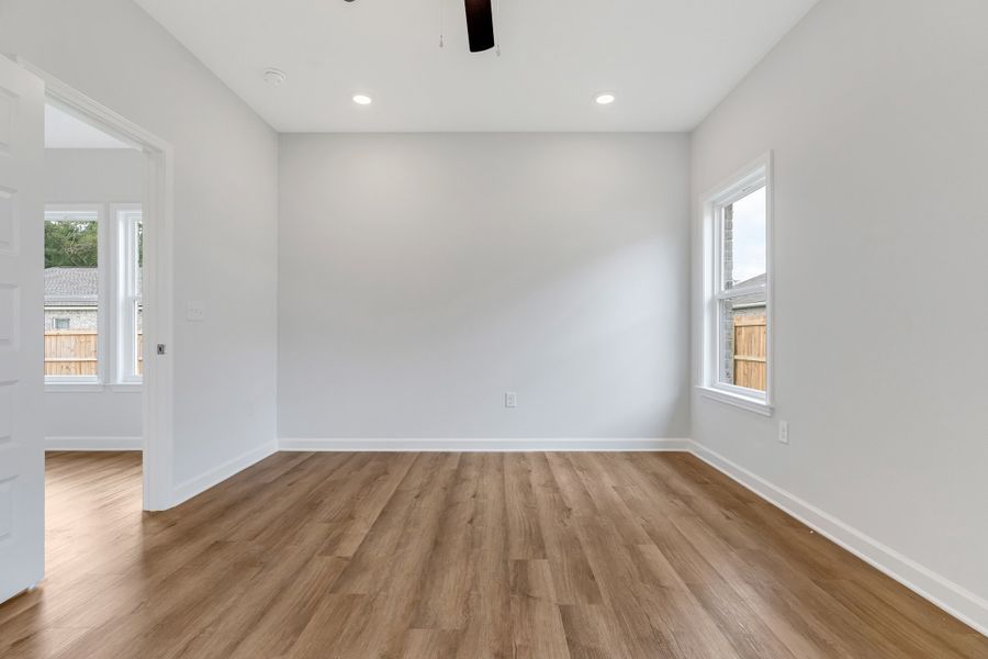 Spacious, unfurnished interior of a new home in , Crestview (Image 33).