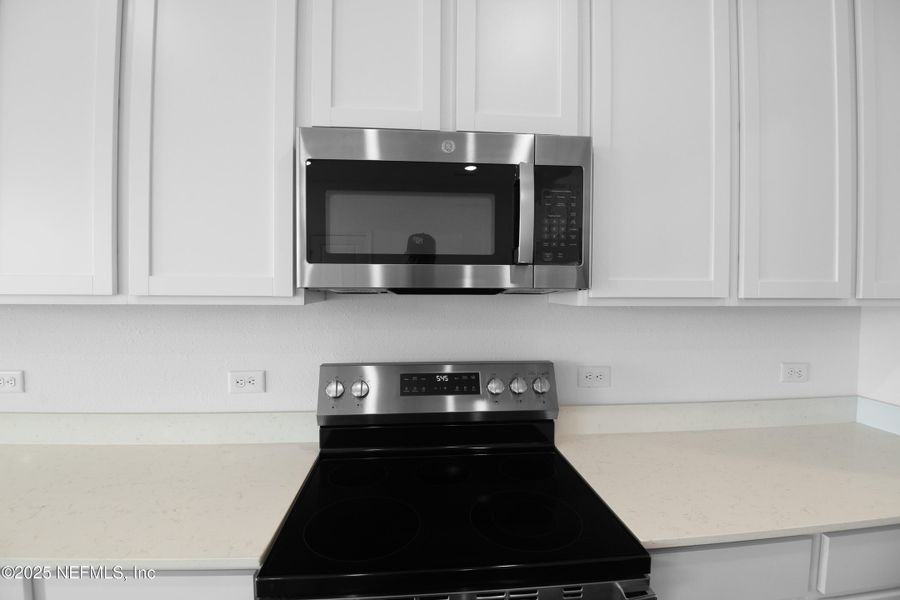 Image 18 of a home in .