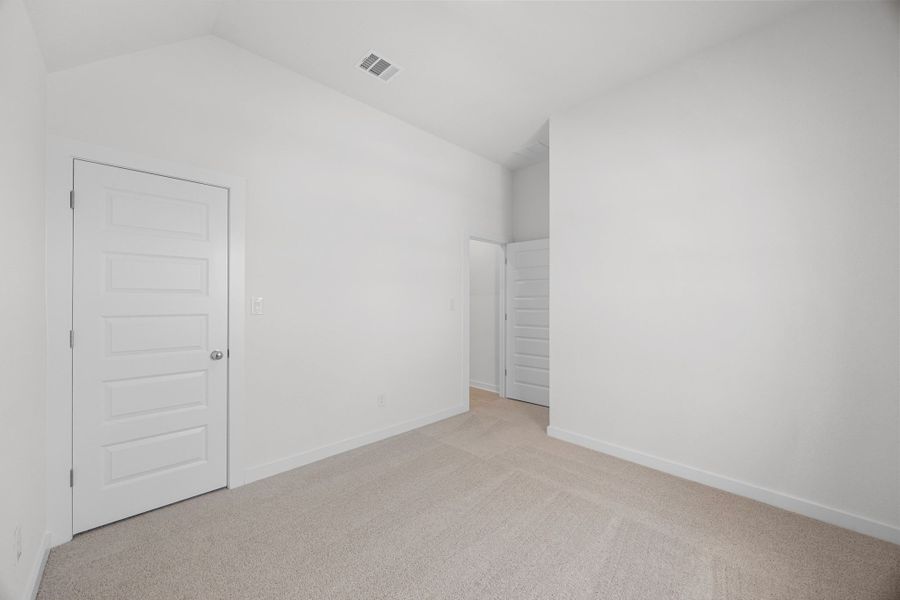 Spacious, unfurnished interior of a new home in Prairie Winds, Hutto (Image 27).