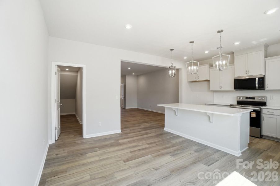 Spacious, unfurnished interior of a new home in Arbor Chase, Clover (Image 14). Spacious, unfurnished interior of a new home in Arbor Chase, Clover (Image 14).