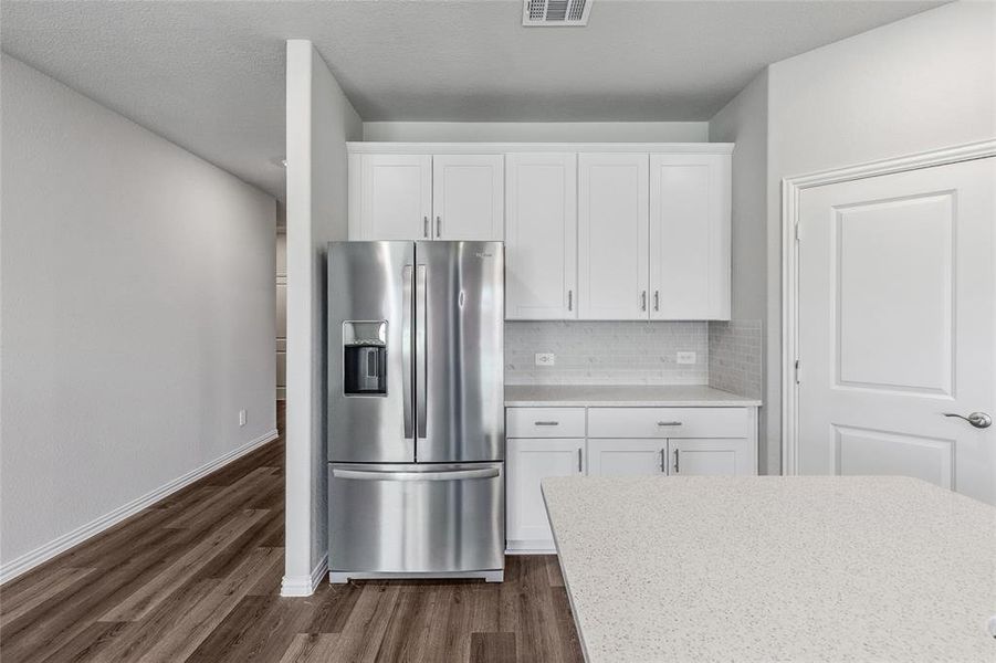 Furnished interior view inside a new home in Stratton Place, Greenville (Image 9).