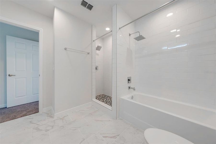 Image 36 of a home in .