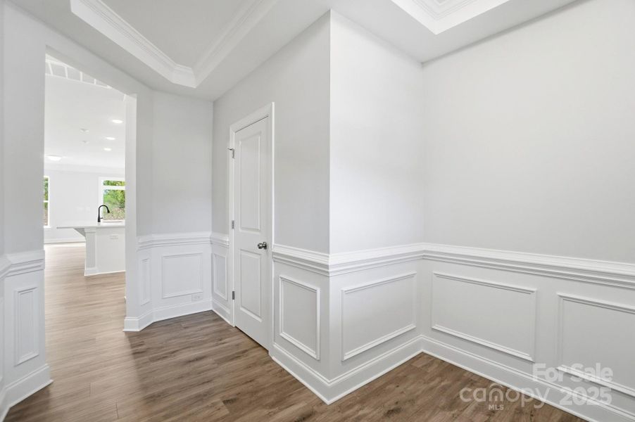 Spacious, unfurnished interior of a new home in Harrisburg Village, Harrisburg (Image 37).