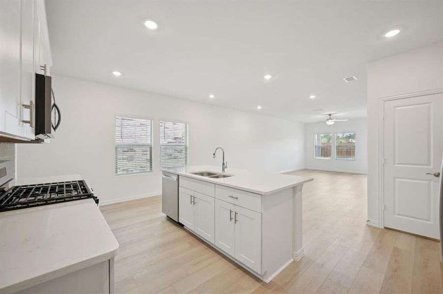 Photo is not of the actual home, but is an inspirational photo of builder’s model home and may depict options, furnishings, and/or decorator features that are not included. Photo is not of the actual home, but is an inspirational photo of builder’s model home and may depict options, furnishings, and/or decorator features that are not included.