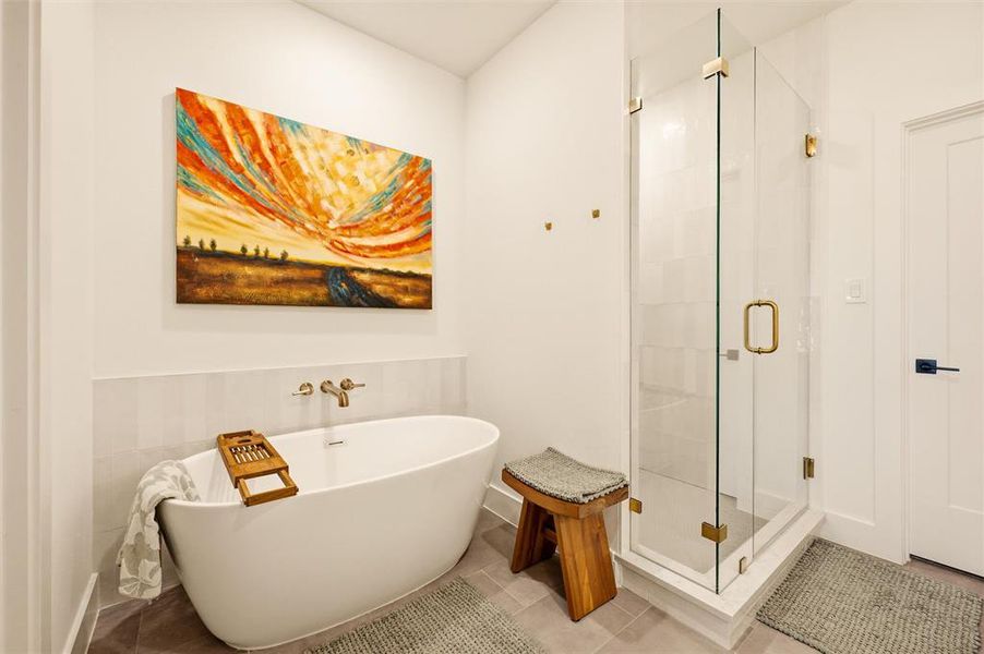 Furnished interior view inside a new home in , Aledo (Image 34).