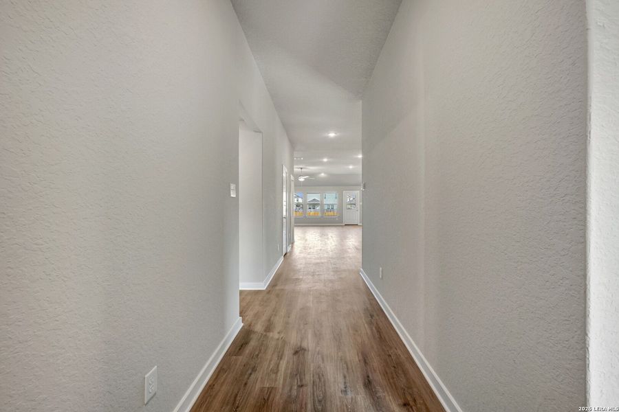 Spacious, unfurnished interior of a new home in Winding Brook, San Antonio (Image 44).