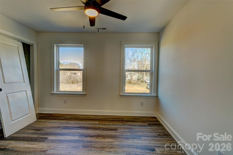Spacious, unfurnished interior of a new home in , Shelby (Image 13).