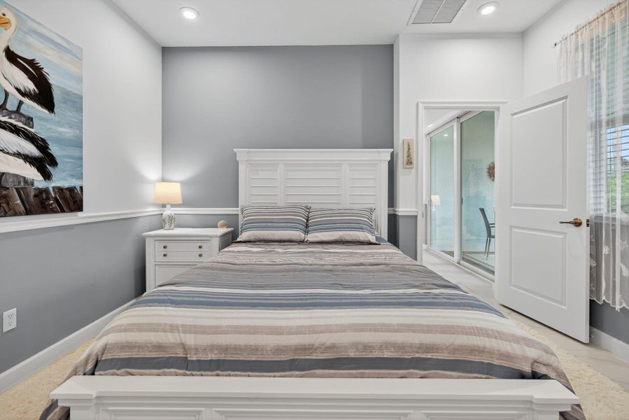 Furnished interior view inside a new home in , Port St. Lucie (Image 35).