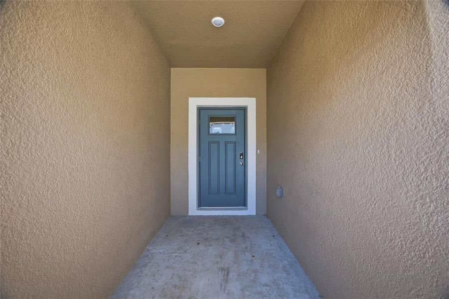 Exterior details and patio area of a home in , San Antonio (Image 3).