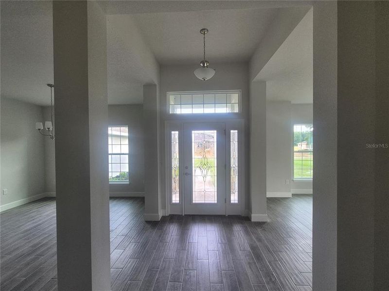 Spacious, unfurnished interior of a new home in Hill Country Estates, Dade City (Image 51).