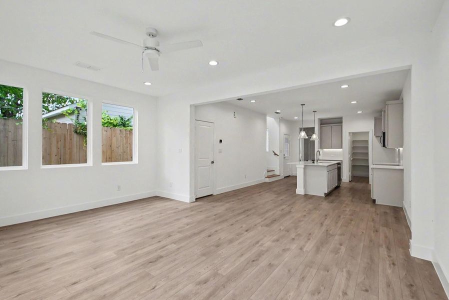 Spacious, unfurnished interior of a new home in , Houston (Image 14).