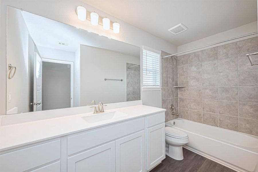 Furnished interior view inside a new home in River Ranch, Dayton (Image 7). Furnished interior view inside a new home in River Ranch, Dayton (Image 7).