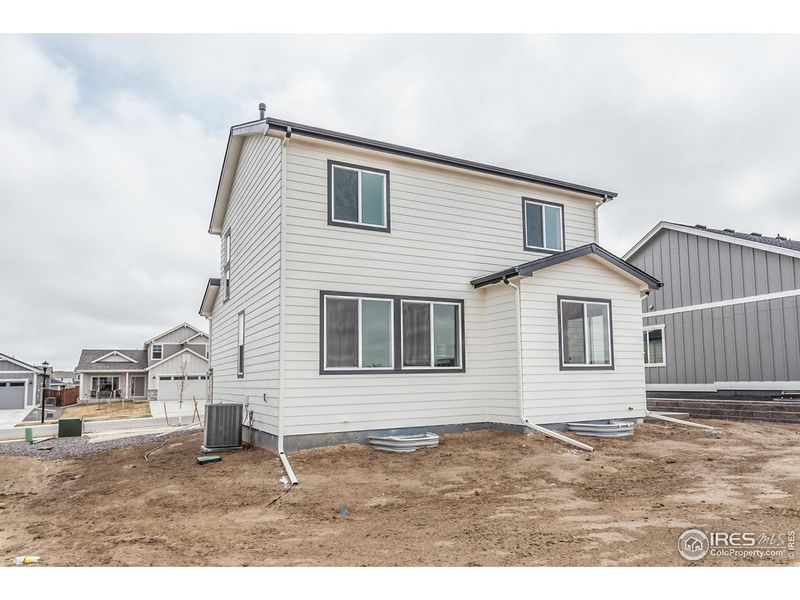 Exterior details and patio area of a home in Promontory Point, Greeley (Image 4).