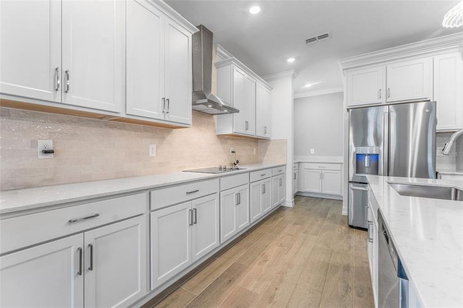 Furnished interior view inside a new home in , Lutz (Image 9).