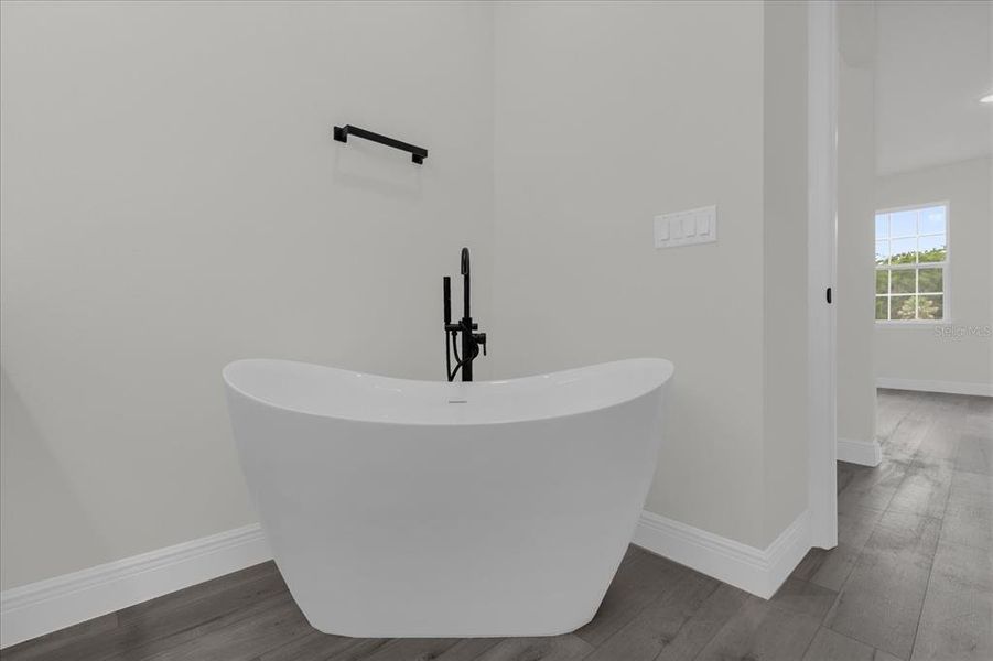 Close-up of interior finishes inside a home in , Citrus Springs (Image 14).