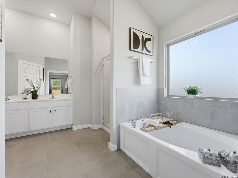 Furnished interior view inside a new home in Summer Hills, Atascosa (Image 34).