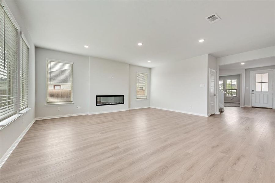Spacious, unfurnished interior of a new home in Creekside of Crowley, Crowley (Image 22). Spacious, unfurnished interior of a new home in Creekside of Crowley, Crowley (Image 22).
