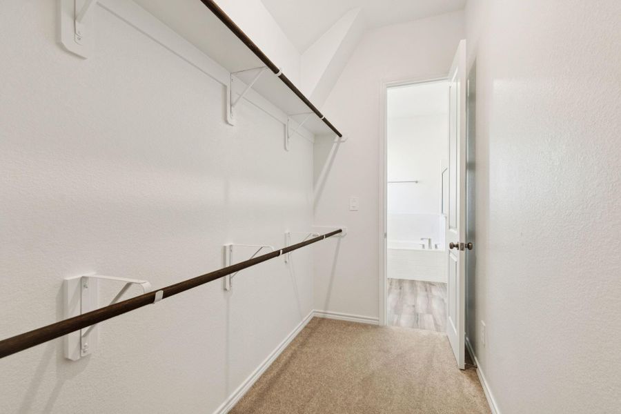 Spacious, unfurnished interior of a new home in Montgomery Bend, Montgomery (Image 20).