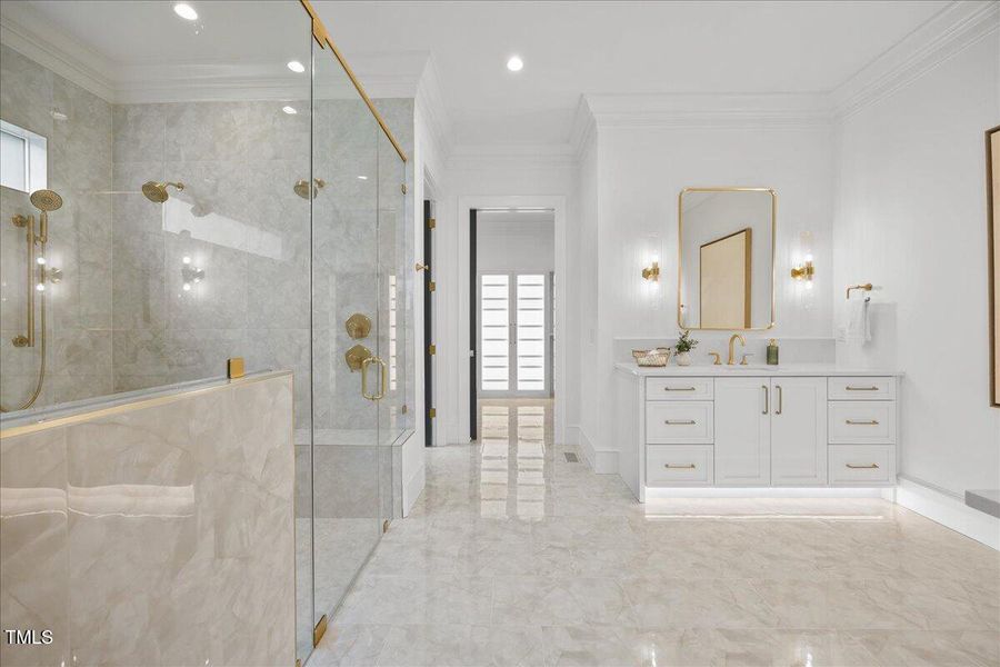 053-2A1A8329 053-2A1A8329