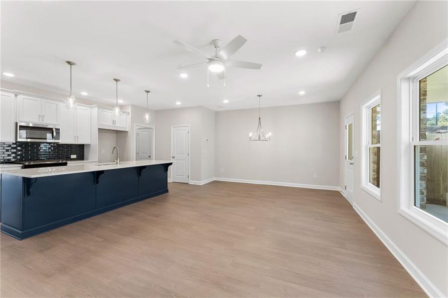 Spacious, unfurnished interior of a new home in Cherokee Township, Acworth (Image 34).