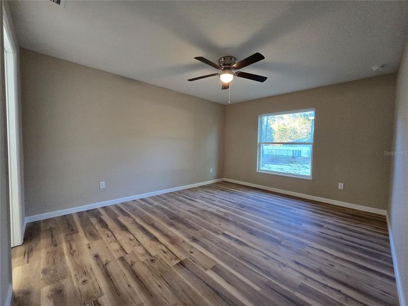 Spacious, unfurnished interior of a new home in , Ocala (Image 29).