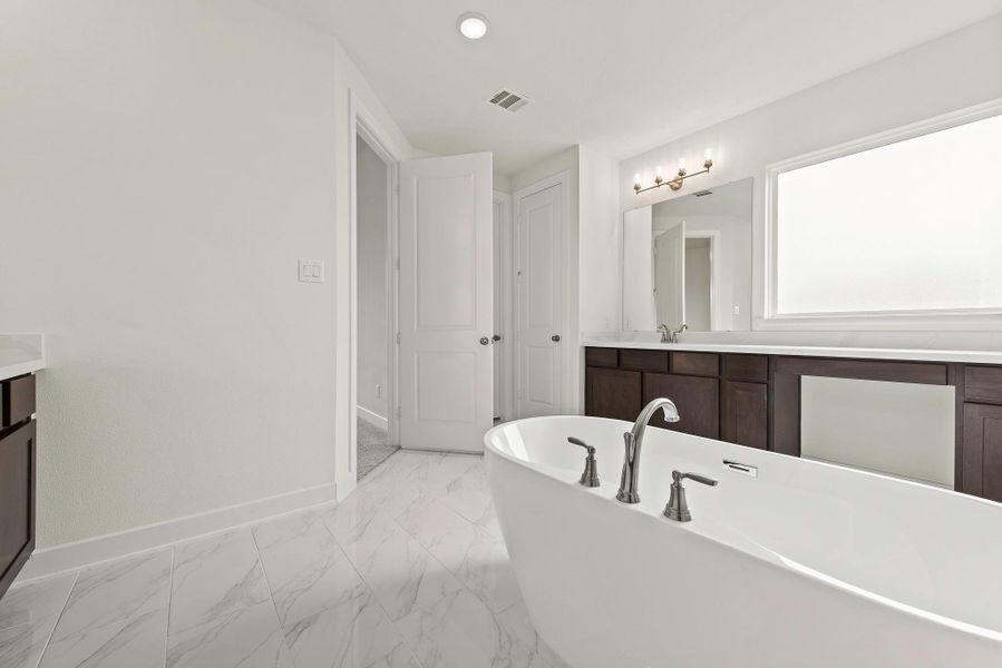 Furnished interior view inside a new home in ARTAVIA® - 60', Conroe (Image 9). Furnished interior view inside a new home in ARTAVIA® - 60', Conroe (Image 9).