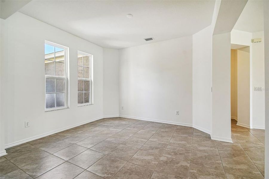 Spacious, unfurnished interior of a new home in Cascades at Southern Hills, Brooksville (Image 10).