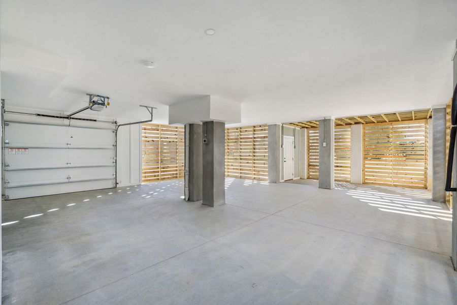 Spacious, unfurnished interior of a new home in , Johns Island (Image 88). Spacious, unfurnished interior of a new home in , Johns Island (Image 88).