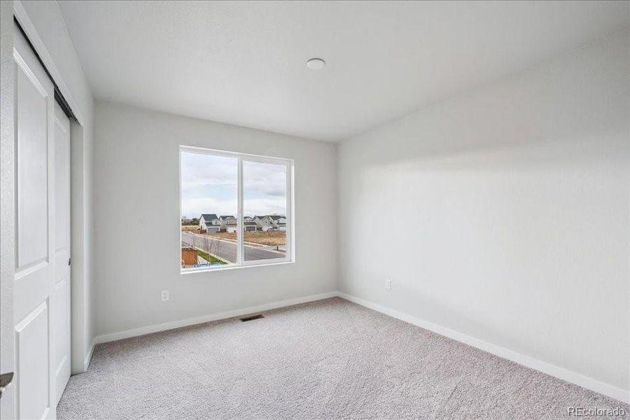Spacious, unfurnished interior of a new home in Farmlore, Brighton (Image 14).