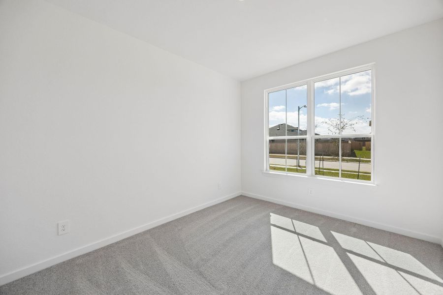 Spacious, unfurnished interior of a new home in Montgomery Bend, Montgomery (Image 17).