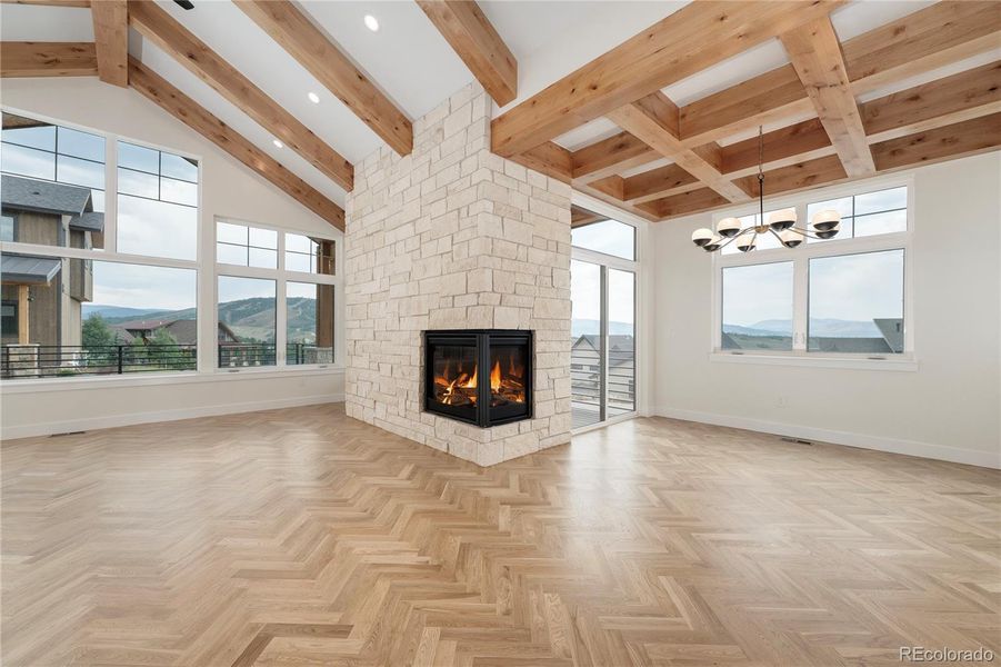 Spacious, unfurnished interior of a new home in , Granby (Image 20).