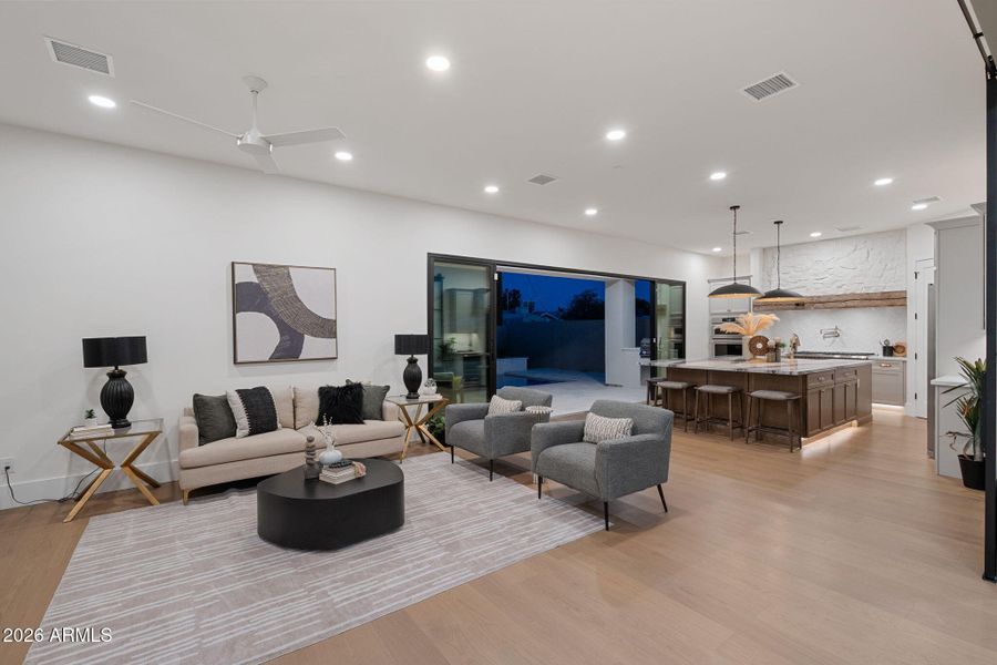 24-web-or-mls-A7406164