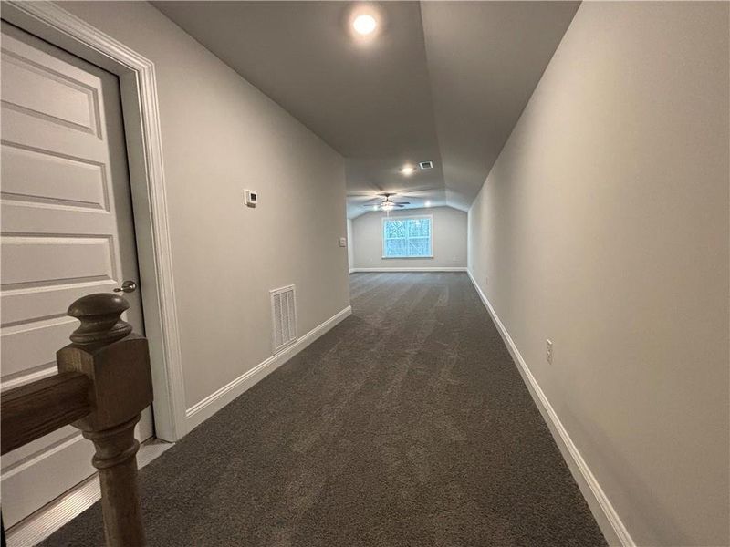 Spacious, unfurnished interior of a new home in Tuscany Hills, Douglasville (Image 31). Spacious, unfurnished interior of a new home in Tuscany Hills, Douglasville (Image 31).