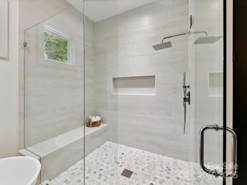 Furnished interior view inside a new home in , Terrell (Image 28).